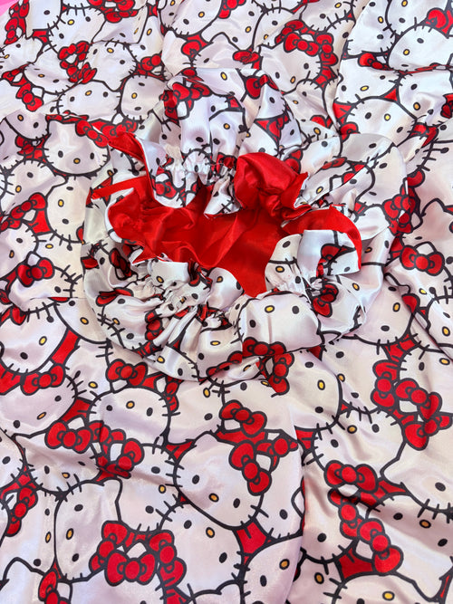 White & Red kitty