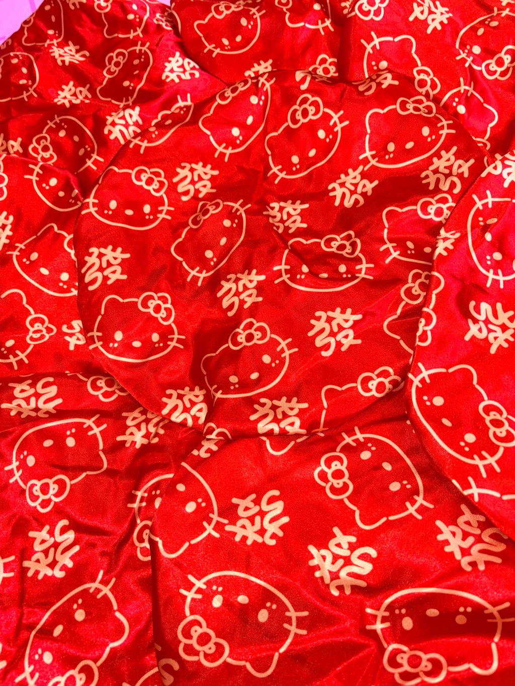 Red and Gold kitty